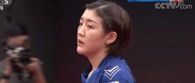 国球|祝贺！陈梦4-1逆转世界杯夺冠！破茧成蝶首夺世界三大赛冠军