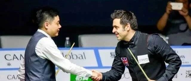 台球|丁俊晖豪夺14冠，勇登世界第一！欧洲大师赛再冲冠，8个月前2-5崩盘