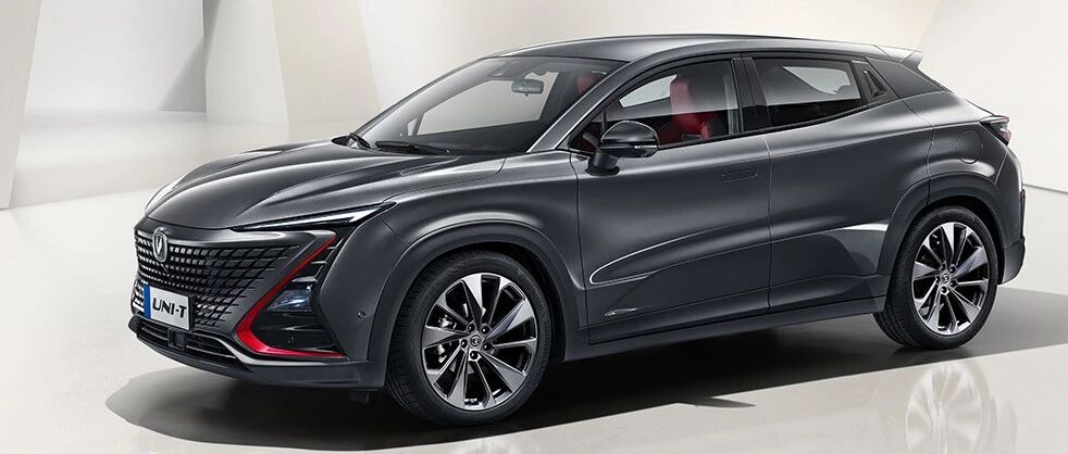 长安UNI-T不止颜值加分，年轻人喜欢的它都有