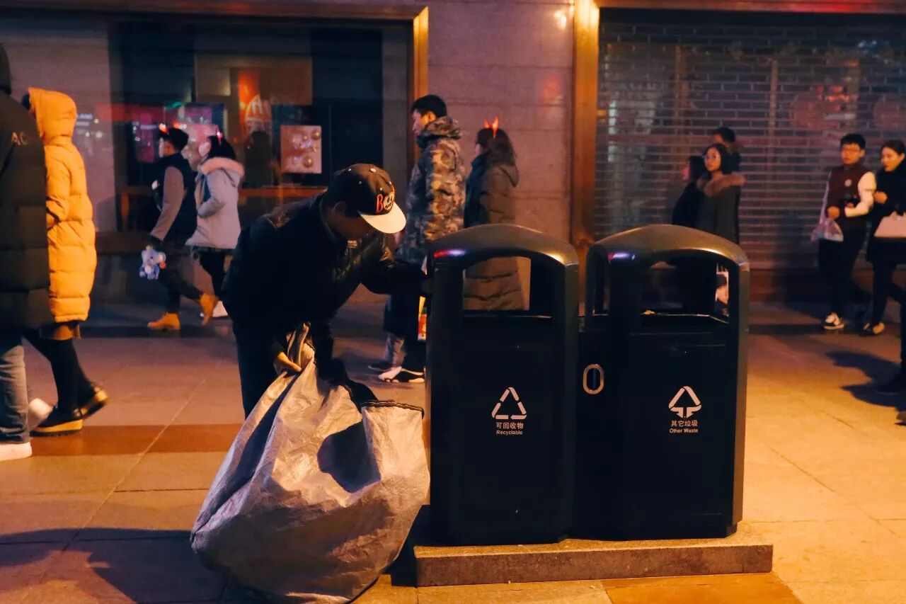 12.24滨江道的"平安夜"现场,你们满怀希望的样子真美!