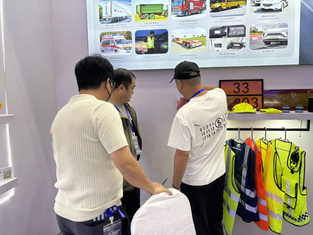 道明光学在梁山车辆展 (9)