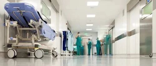 女生喝了“感冒药”病危，医生神通找到病因，原来是姐夫投毒，前天肺移植了，能好么？