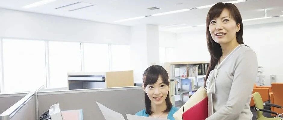 面试官：给你两毛钱，帮我买条烟，求职者这样说，结果被录取