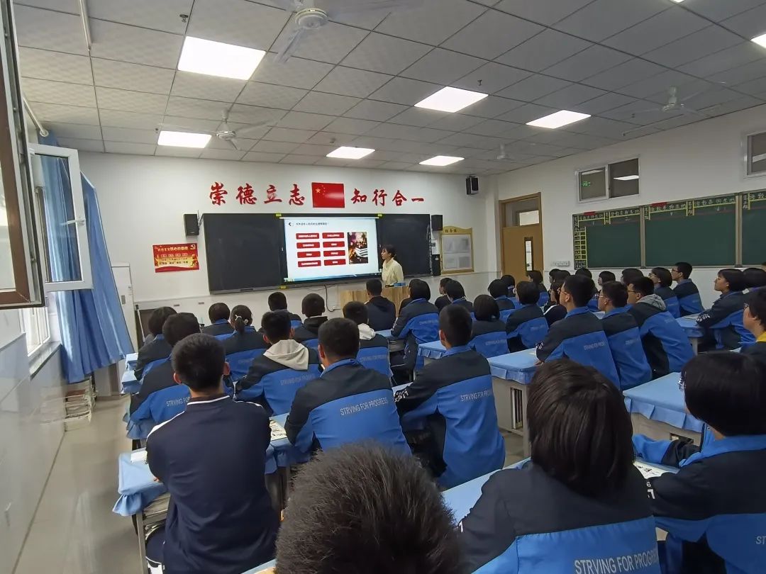 未成年人共青团隆尧县委走进树人文茂中学开展法治宣传活动