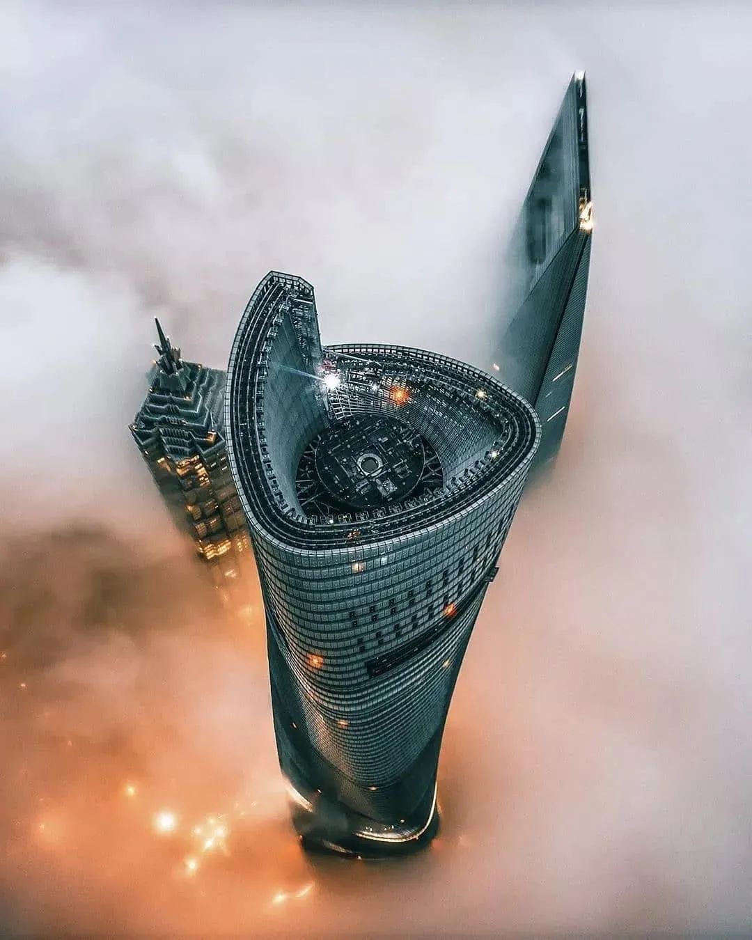 靠116米塔尖超"上海中心大厦"！摩天大楼攀比之风，何时能停？插图28