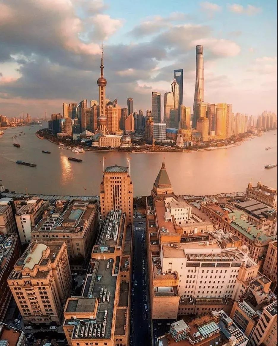靠116米塔尖超"上海中心大厦"！摩天大楼攀比之风，何时能停？插图