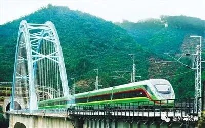 中老铁路造福两国利好亚太