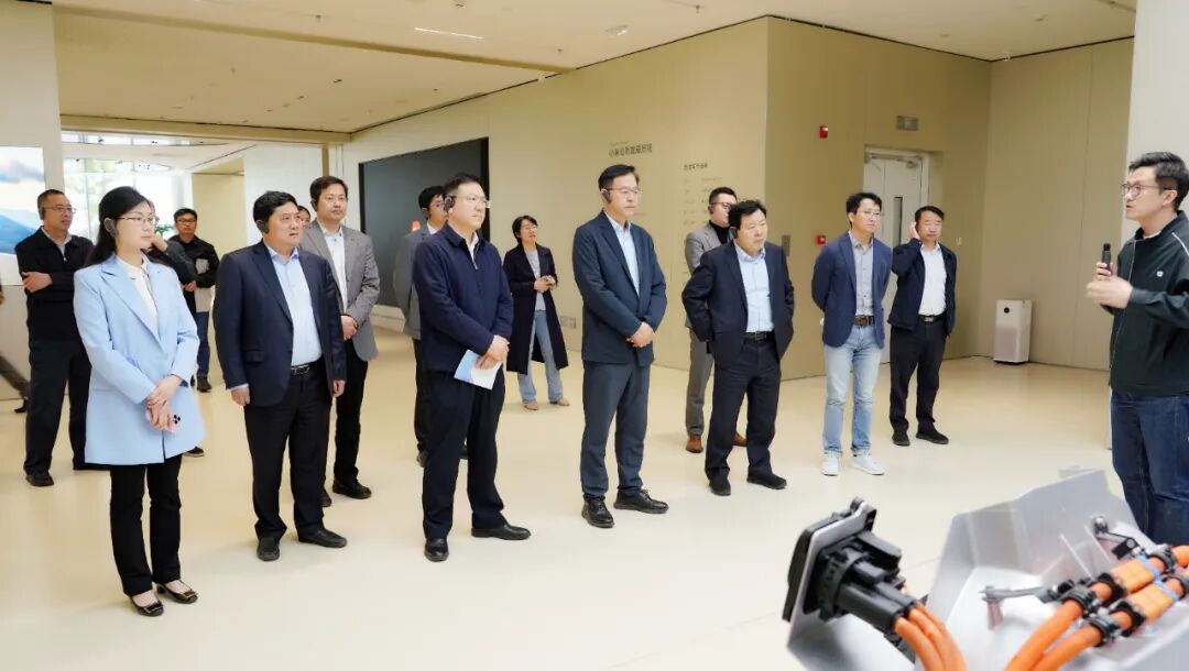 20240424张恩迪在京开展“优化青年科技工作者创新成果转化机制 加快培育新质生产力”调研3.jpg