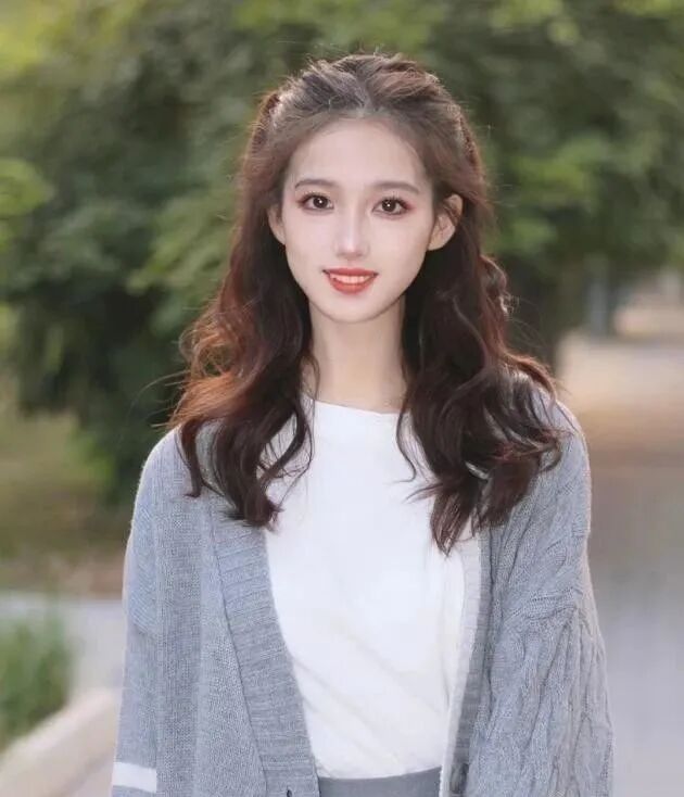 公主发的设计超级适合长相甜美温柔的女生.