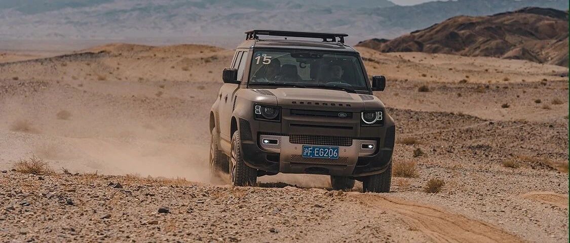 全地形科技再造传奇，路虎卫士硬核回归