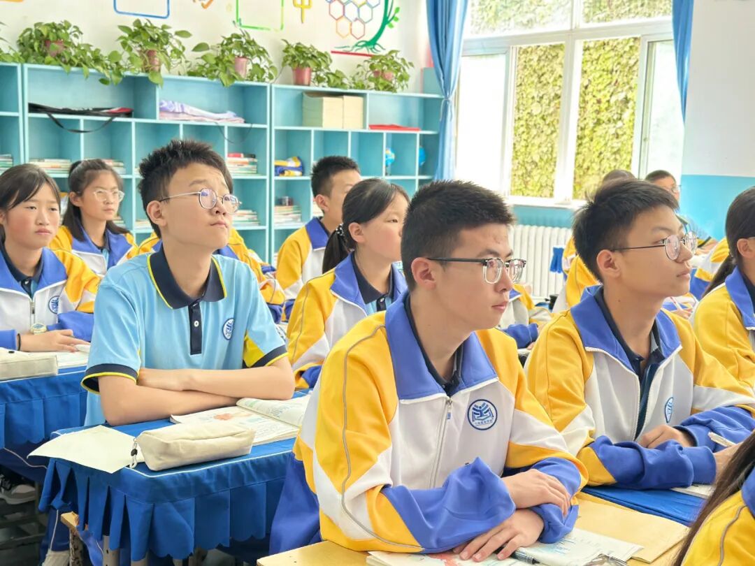 成功初中丨撸起袖子加油干，初中师生状态满格，斗志满满！