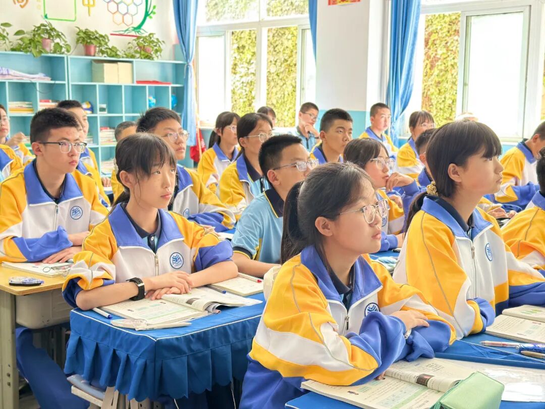 成功初中丨撸起袖子加油干，初中师生状态满格，斗志满满！