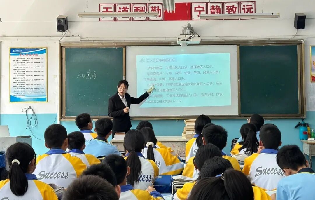 成功初中丨撸起袖子加油干，初中师生状态满格，斗志满满！