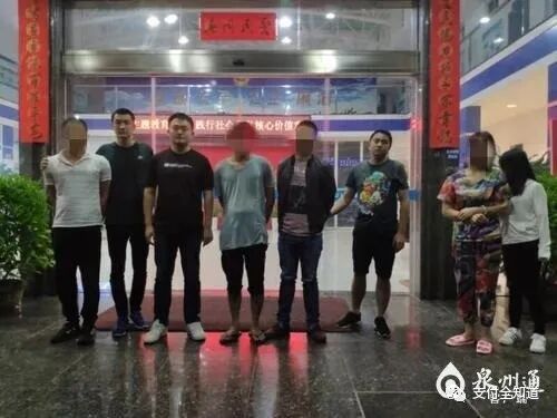 为赚取高额利润，大量接收、转运银行卡，女子(图1)