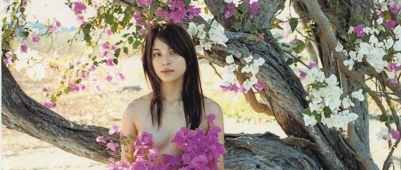 上原多香子写真集 Veintitres 希佳佳画册 八卦帝