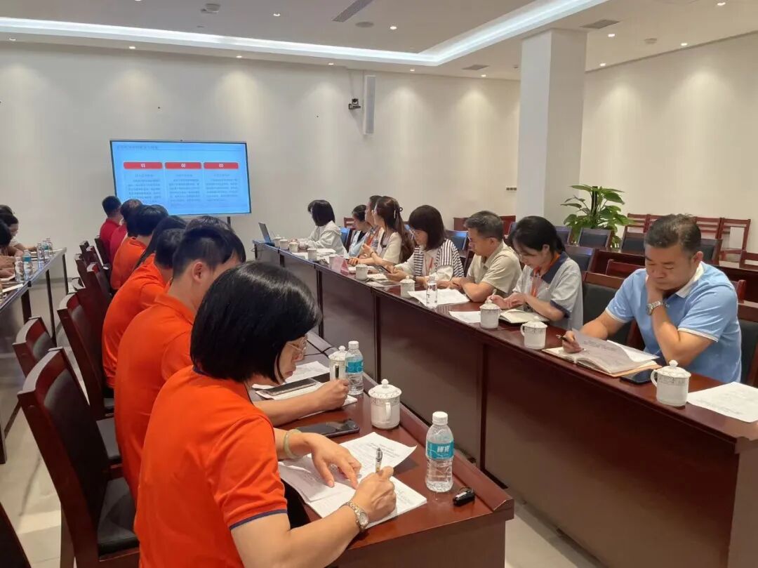 323bba06f2e8450201eb5b1c5f6b5202