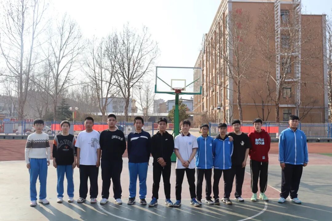 第一初级中学:迎篮而上,悦动青春——长清区第一初级中学初二篮球3v3