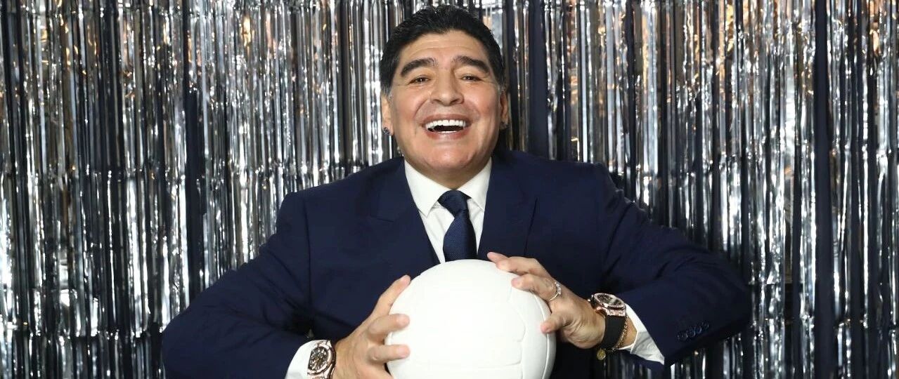 上帝收回了他的手 | 马拉多纳去世