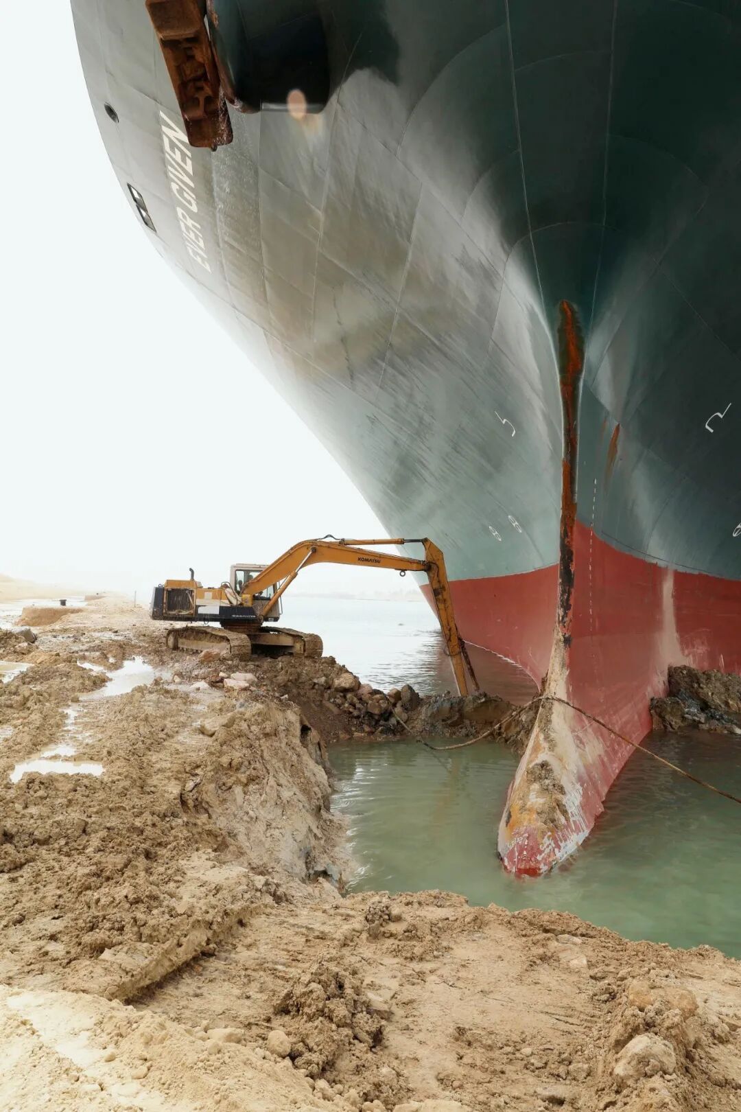 苏伊士运河堵塞6天,谁之过? - 南方人物周刊 - 瓦斯阅读