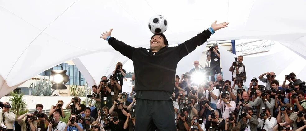 马拉多纳  足球探戈的完成 | 封面人物