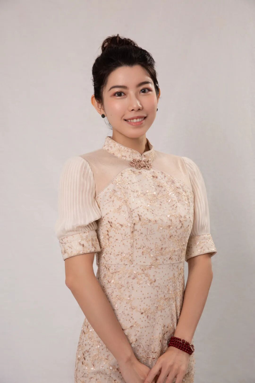 何灏浩顺流入海的美人鱼