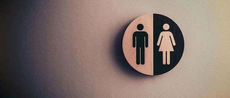 “厕所有人”用英文怎么说？可不是"have people"！