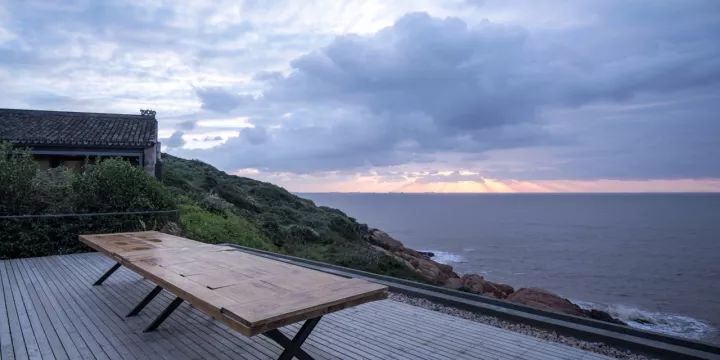 《漂亮的房子》丨吴彦祖  爆改  的海景房颜值比他还要高~