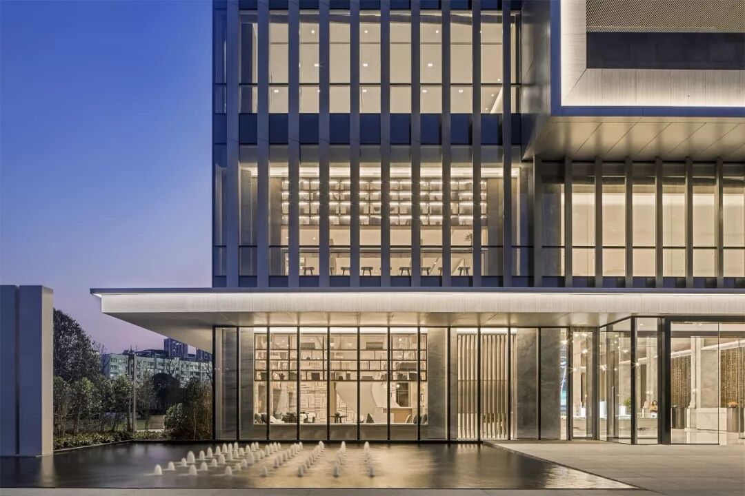 金属邂逅大理石，细腻典雅的意境之美！