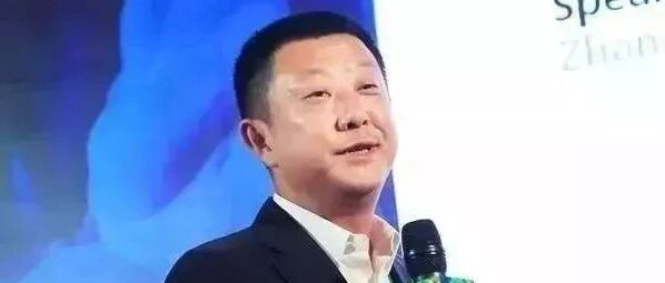 海底捞董事长：我做了那么多亲情化举动，却输给一个吧台小姑娘！