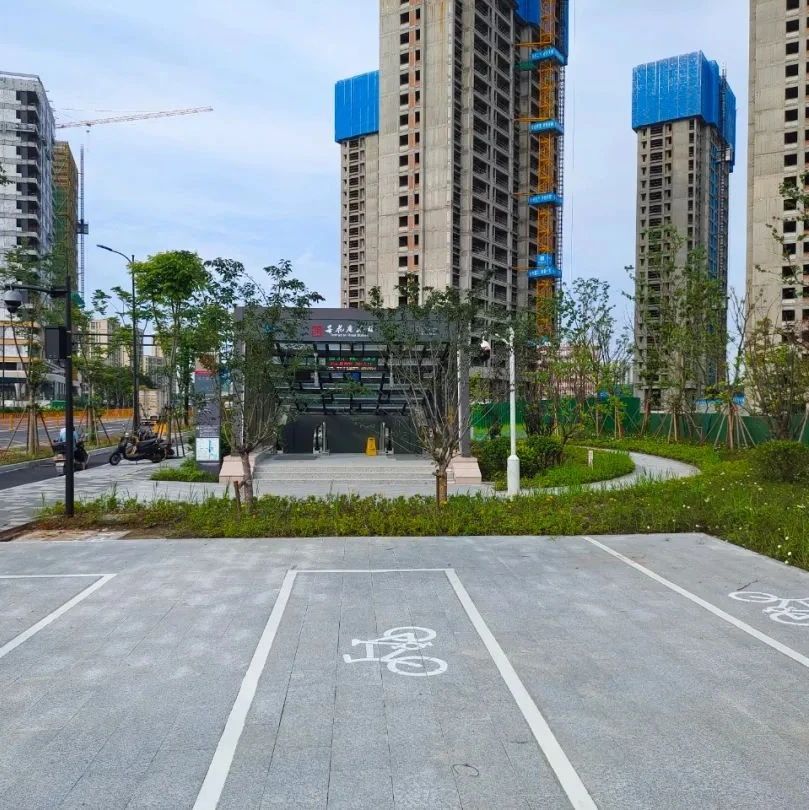 轨道公用广角：这些地铁口新增非机动车停放泊位