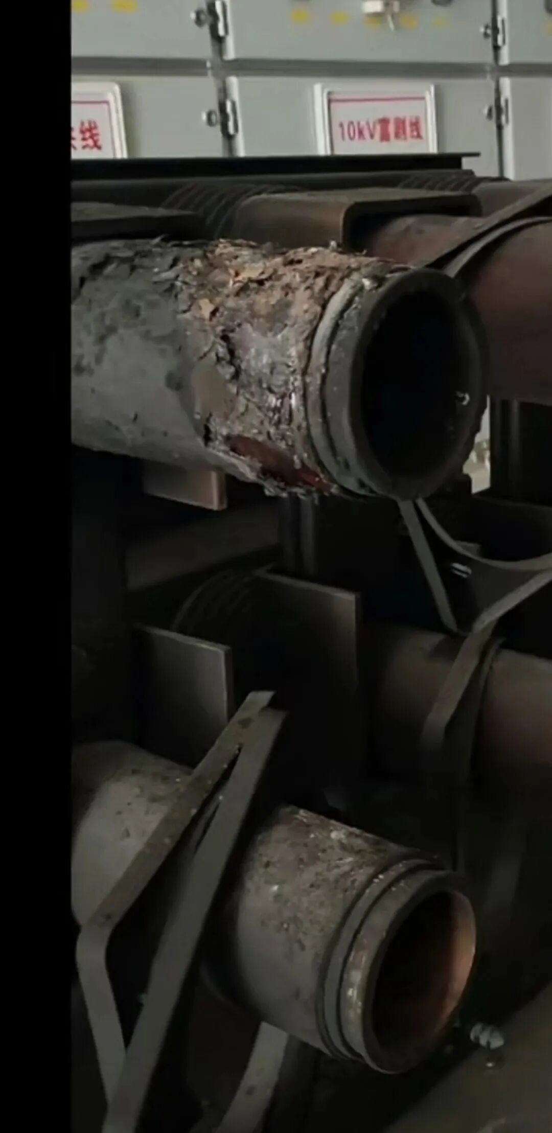 两起开关柜故障案例分析及防范措施的图2