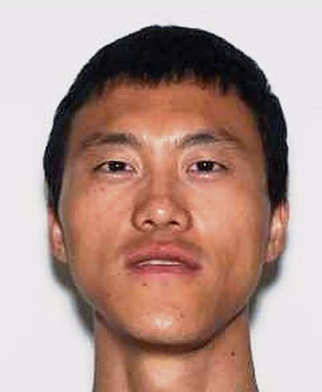 全城通缉!华男用刀砍下怀孕妻子右臂、手指后逃跑!