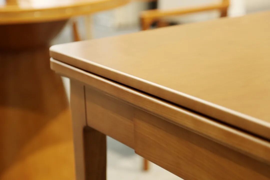 桌子边缘圆润去尖锐处理