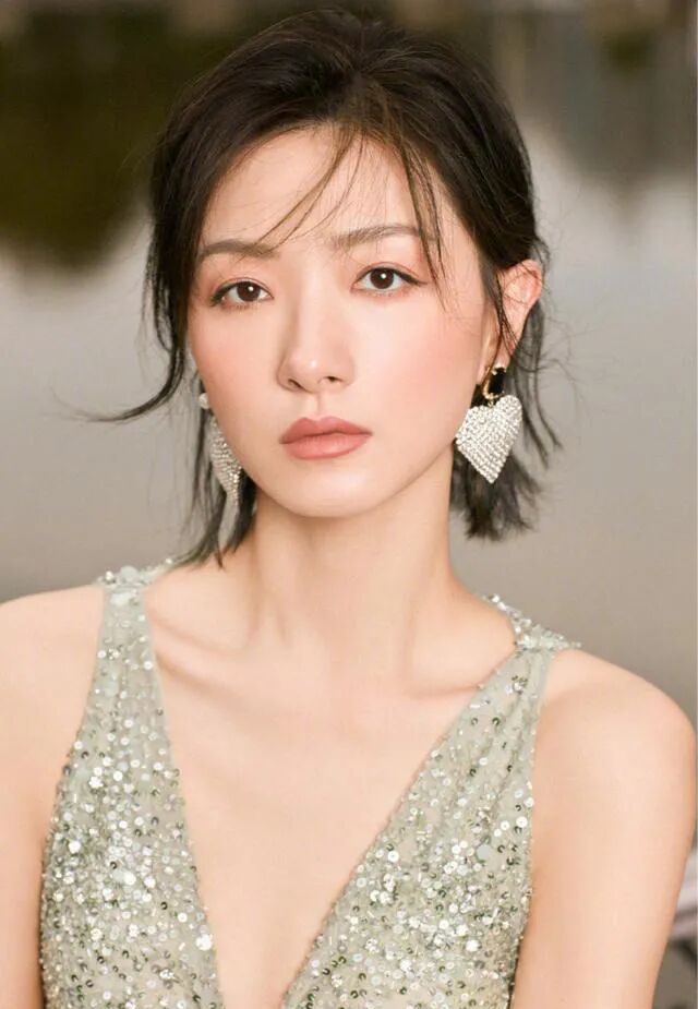 21:00:17 87喜欢下载分享声音简介 在娱乐圈有这样一位女演员,因为