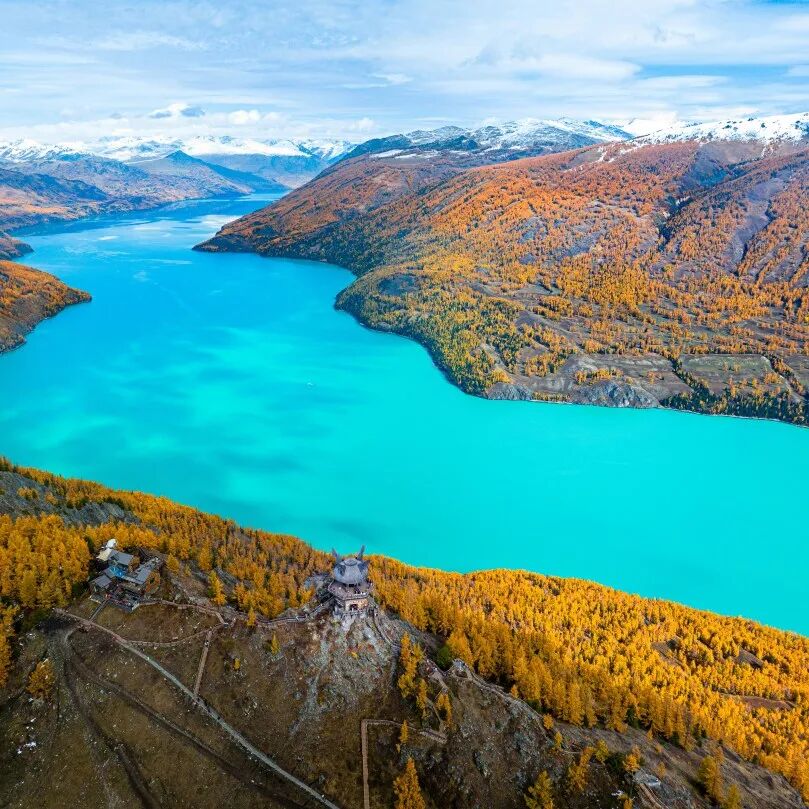 Kanas Lake - Colorful autumn landscape around the lake