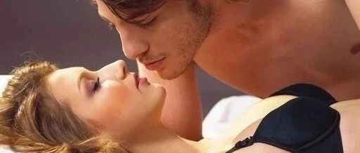 男女之间存在暧昧关系的五种表现，第二种已超越情人！