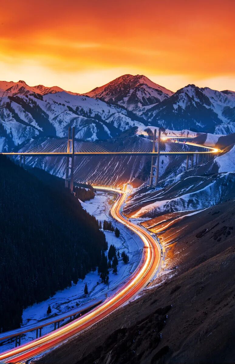 大桥夜色》@艺瑞旅拍博士《波浪谷缝隙峡谷》@艺瑞旅拍博士《日出八卦