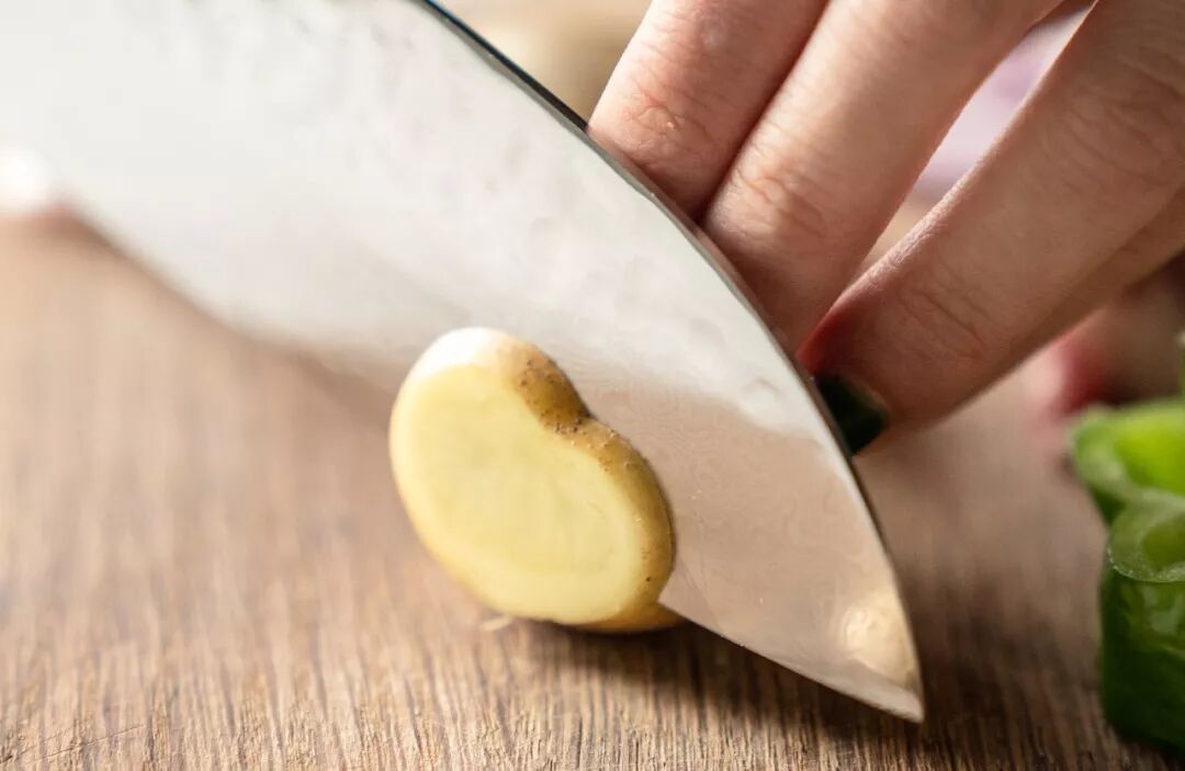 



人生中第一把好刀，价格引起强烈舒适
