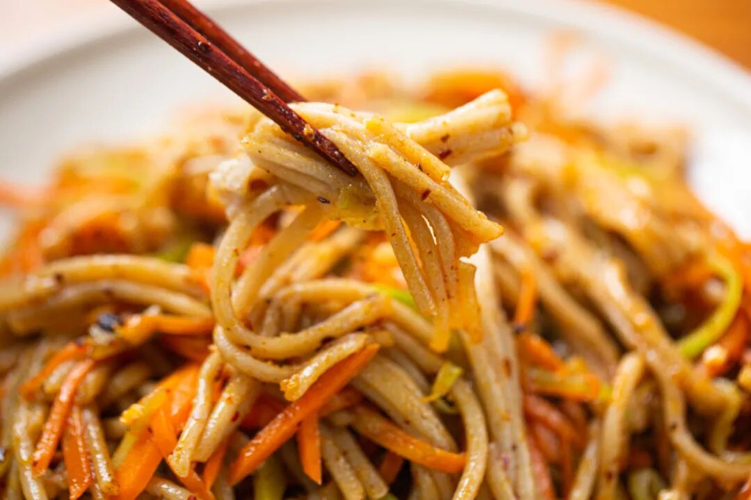 ���Ա����Ե����ɹţ��ں�һ����������㱩����