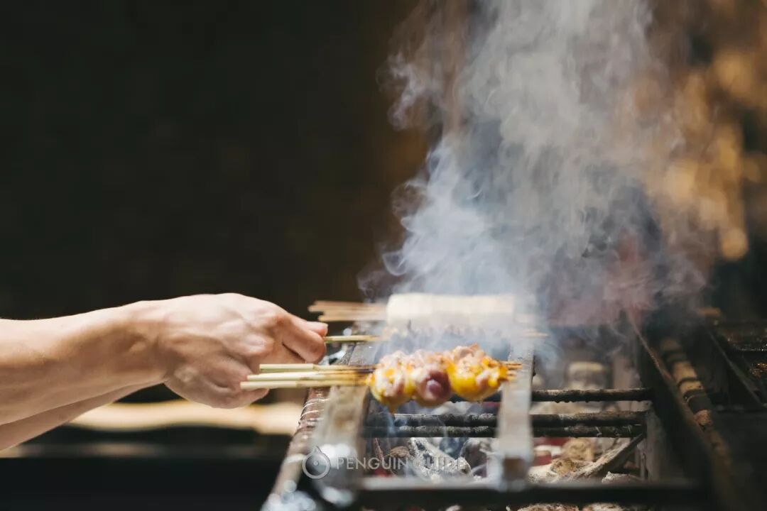 



上海撸串报告 | 一只鸡，死在烧鸟店，才不算浪费了一生
