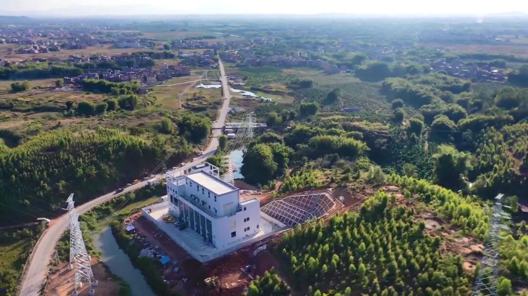 电力十足怀集冷坑镇110千伏电力心脏落地