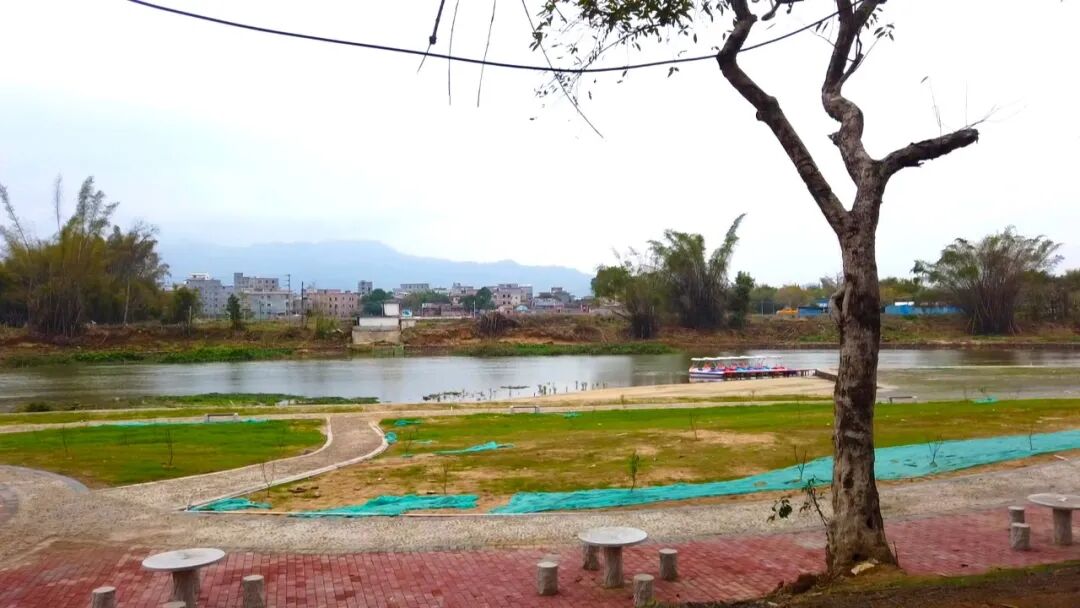 每个行政村55万元怀集梁村镇各村居开展人居环境整治工作