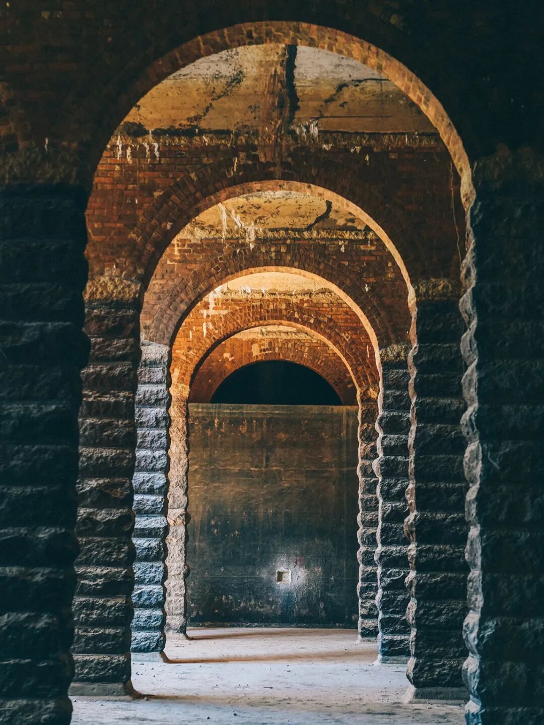 蓄水池什么意思_蓄水池图片卡通_蓄水池图片