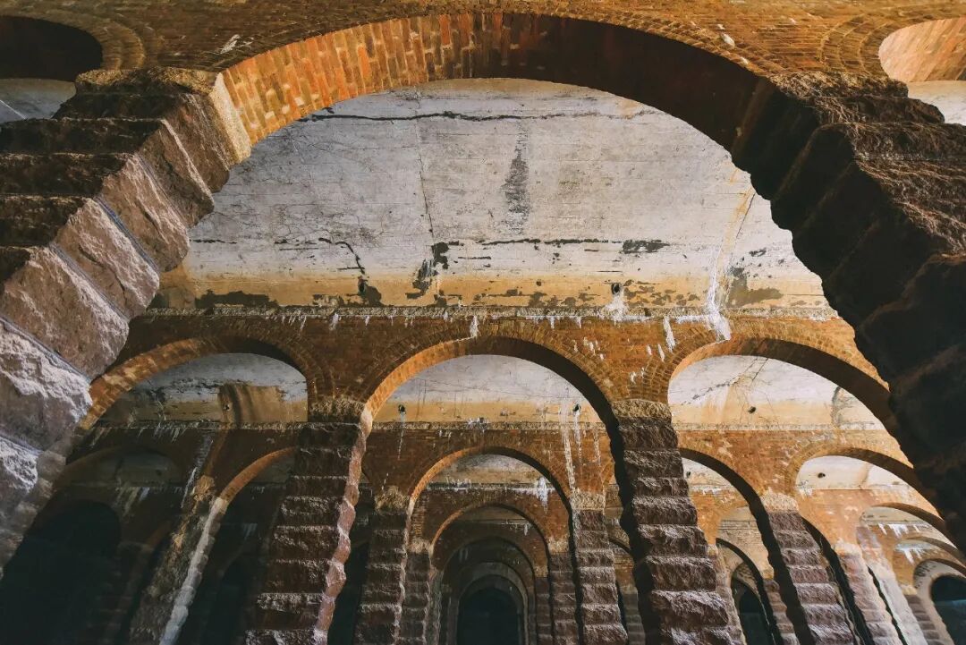 蓄水池什么意思_蓄水池图片_蓄水池图片卡通