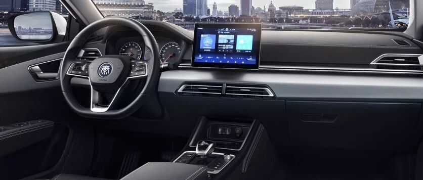 比亚迪有技术，但是外形内饰还有提升空间