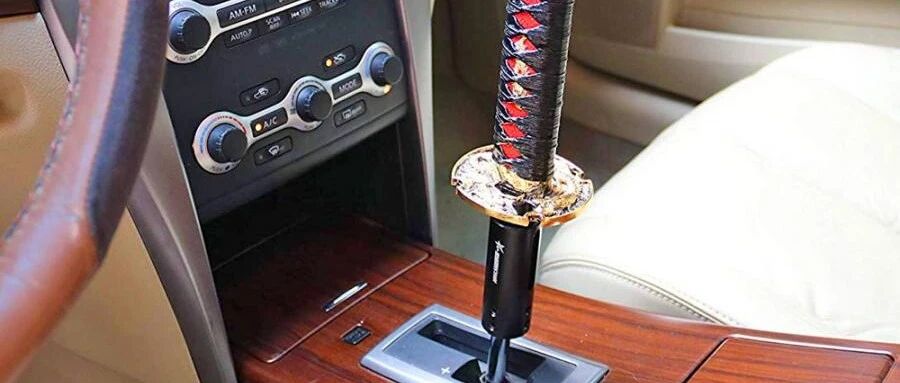 不会兰花指还开不了车是吧？说说那些越来越小的电子挡把