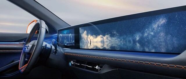 福特又上新车了，1.1m长中控4K高清大屏