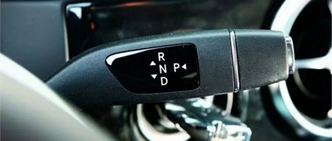 7种不同的变速器档杆，开过5款的算是老司机