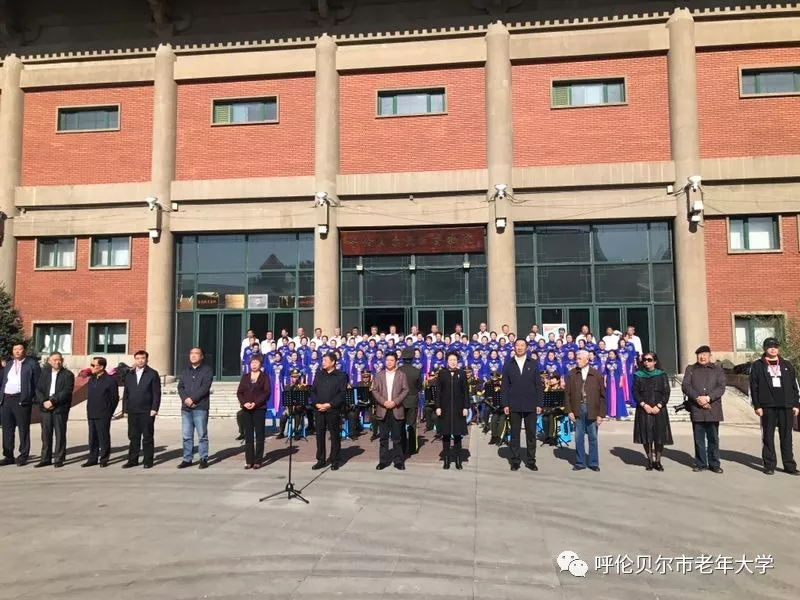 呼伦贝尔市老年书画摄影展24日在民族博物馆举行 呼伦贝尔市老年书画摄影展24日在民族博物馆举行