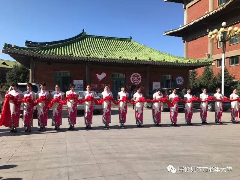 呼伦贝尔市老年书画摄影展24日在民族博物馆举行 呼伦贝尔市老年书画摄影展24日在民族博物馆举行